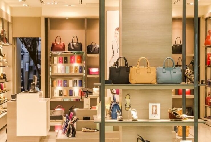 7 Tips You Need To Build A Successful Luxury Brand #beverlyhills #beverlyhillsmagazine #bevhillsmag #luxuryretailbusiness #luxurygoods #luxurybrand #business #innovativeideas