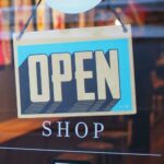 7 Tips to Help You Shop a Little Smarter #shop #shopping