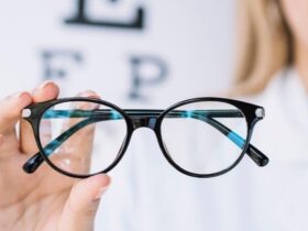 8 Qualities of Good Eyeglasses #beverlyhills #beverlyhillsmagazine #eyeglasses #visioncorrection #weareyeglasses #lenses #bluelighttest #eyeglassframe #eyes