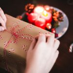 8 Ways to Wow Your Wife With an Anniversary Gift #beverlyhills #beverlyhillsmagazine #anniversarygift #celebrateyouranniversary #giftideas