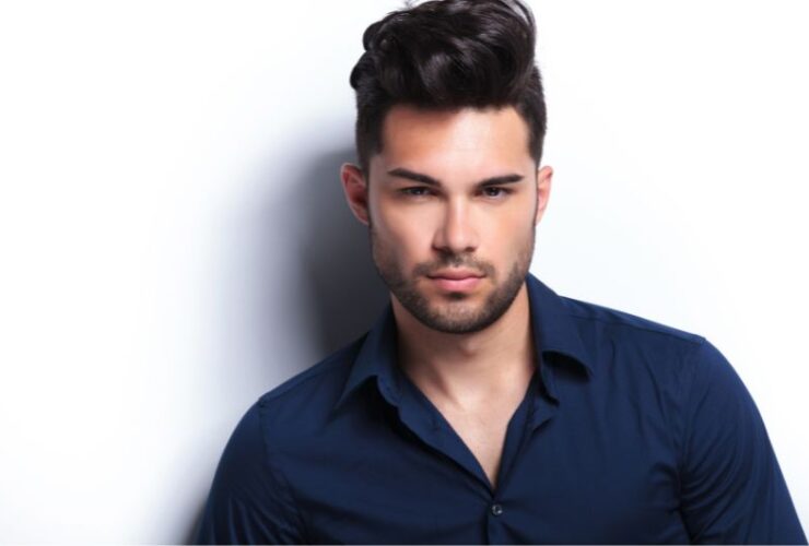 9 Celebrities Who Wore Navy Blue With Flair #beverlyhills #beverlyhillsmagazine #navyblue #celebrities #navydress #navyblueshirts #celebrities