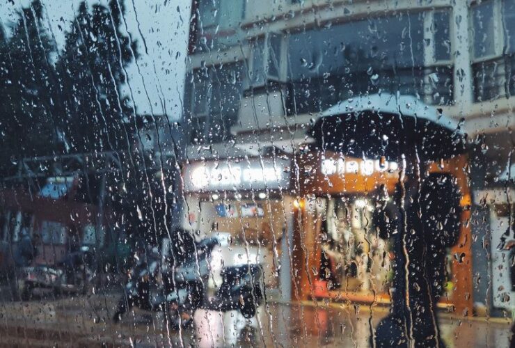 9 Tips For Keeping Your Apartment Safe During Bad Weather #beverlyhills #beverlyhillsmagazine #keepyourapartmentsafe #badweather #homeowners #keepyourselfsafe