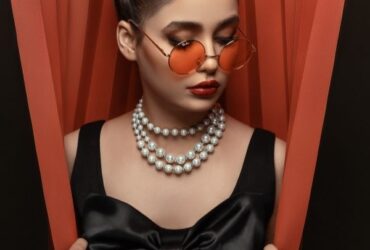 Adding A Touch Of Sophistication To Every Outfit #beverlyhills #beverlyhillsmagazine #upgradeyouroutfit #touchofsophistication #outfitperfection #jewellery #valuableaccessories #footwear #bevhillsmag
