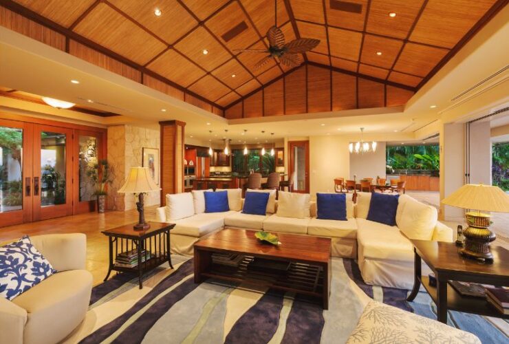 Additions that Can Make Your Home Look More Luxurious #beverlyhills #beverlyhillsmagazine #antiquerug #homeadditions #modernpalace #extraluxuriouslook