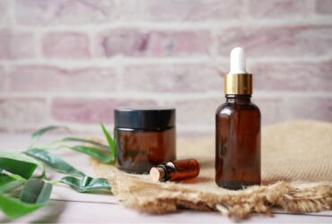 All You Need to Know About the Benefits of Using Peptides #beverlyhills #beverlyhillsmagazine #peptides #benefitsofpeptides #fitnessenthusiasts #musclegrowth #skinhealth #healthyglow