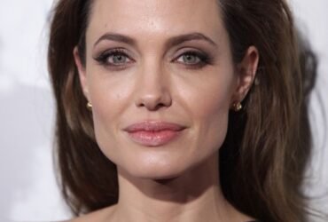 Celebrities Who DOnt SeemTo Age #celebrities #bevhillsmag #beverlyhillsmagazine #moviestars