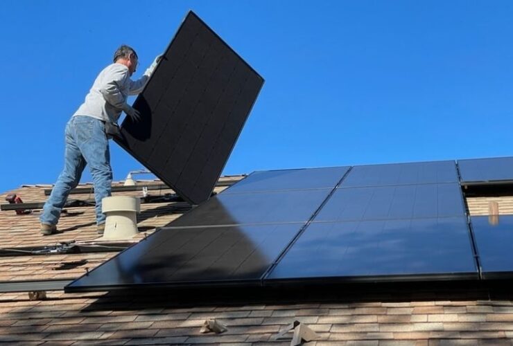 Are Solar Panels Worth It in California? #solarpanes #solarpowersystem #california #installinyourhome #solarproduction #installlationincalifornia #beverlyhills #beverlyhillsmagazine #bevhillsmag