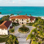 Bahamian Paradise: Snaresbrook Manor An Impeccable Luxury Escape #SnaresbrookManor #Eleuthera #Bahamas #LuxuryTravel #LuxuryVacation #CaribbeanTravel #LuxuryLifestyle #LuxuryGetaway #IslandEscape #PrivateVilla #BahamasTravel #LuxuryRetreat #BevHillsMag #BeverlyHills #BeverlyHillsMagazine