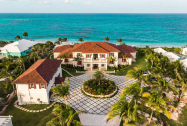 Bahamian Paradise: Snaresbrook Manor An Impeccable Luxury Escape #SnaresbrookManor #Eleuthera #Bahamas #LuxuryTravel #LuxuryVacation #CaribbeanTravel #LuxuryLifestyle #LuxuryGetaway #IslandEscape #PrivateVilla #BahamasTravel #LuxuryRetreat #BevHillsMag #BeverlyHills #BeverlyHillsMagazine