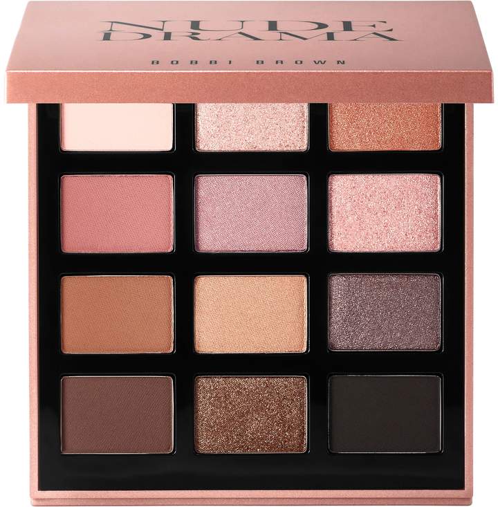 Bobbi Brown Eye Shadow Kit. BUY NOW!!! #beverlyhillsmagazine #beverlyhills #bevhillsmag #makeup #beauty #skincare