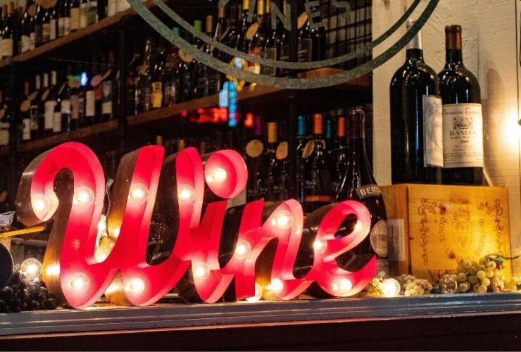Benefits of Buying Wine from Online Wine Stores #beverlyhills #beverlyhillsmagazine #winestore #onlinewinestore #onlinestore #directdeliveries #bevhillsmag