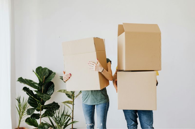 Beverly Hills Bound: Packing and Moving Tips for a Glamorous New Start #beverlyhills #beverlyhillsmagazine #wardrobeboxes #hireprofessionalmoving #movingtips #packingandmoving