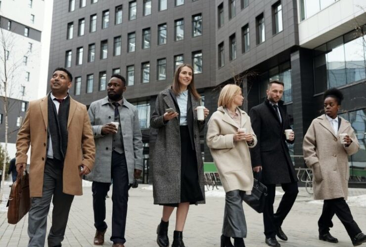 Building Strong Friendships You Need With Business Leaders #beverlyhills #beverlyhillsmagazine #bevhillsmag #businessleader #personalrelationship #businessowner