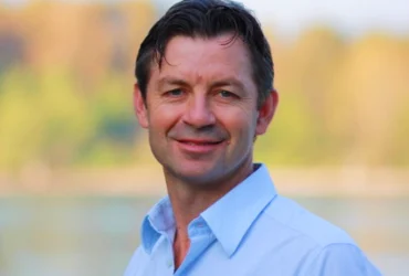 Dr. Terry Zachary on Hand Health & Peak Performance #sportsmedicine #handmasterplus #bevhillsmag #beverlyhillsmagazine #beverlyhills