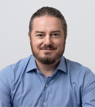 Sylvain Horwood: Illuminating Wellness with Natural Sun Care  #BeverlyHills #BeverlyHillsMagazine #BevHillsMag #NewPodcasts #Podcasts #PodcastInterviews #Business #BusinessLeaders #NaturalHealth #SunCare