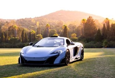 Buying a Luxury Car? Remember These 8 Tips #beverlyhills #beverlyhillsmagazine #bevhillsmag #buyingaluxurycar #luxurycar #purchasingaluxurycar #standardcar #refinancing #luxurymodel