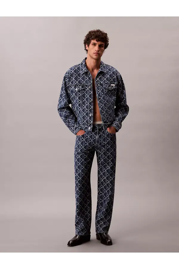 Calvin Klein: Iconic Style for Modern Living #BevHillsMag, #BeverlyHills, #BeverlyHillsMagazine, #CalvinKlein, #ModernFashion, #StyleInspiration, #ShopCalvinKlein, #LuxuryLifestyle, #TimelessStyle, #FashionForAll