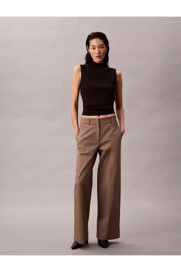 Calvin Klein: Iconic Style for Modern Living #BevHillsMag, #BeverlyHills, #BeverlyHillsMagazine, #CalvinKlein, #ModernFashion, #StyleInspiration, #ShopCalvinKlein, #LuxuryLifestyle, #TimelessStyle, #FashionForAll