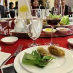 Can You Create a Healthy Lifestyle and Still Eat Out? #beverlyhills #beverlyhillsmagazine #bevhillsmag #healthylifestyle #eatout #mentalhealth #restaurant