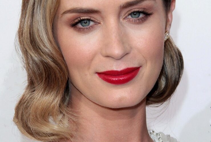 Hollywood Spotlight: Emily Blunt #bevhillsmag #beverlyhillsmagazine #beverlyhills #celebrities #moviestars #hollywoodspotlight #celebrities #emilyblunt