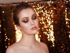 Fashion Tips For Glitter Eyeshadow & Sparkling Style #glitter #eyeshadow #glittereyeshadow #beauty #fashion #style
