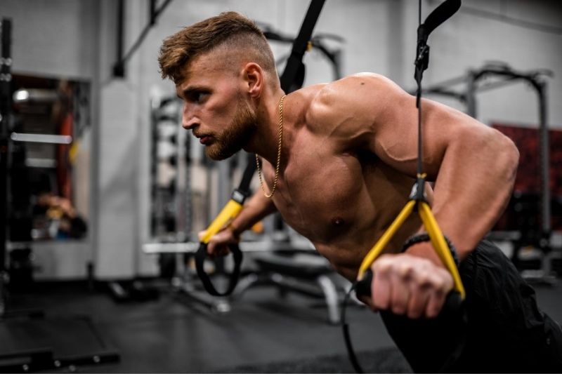 Celebrity Workout Secrets to Stay in Shape #biglifts #consistencyroutine #overalllifestyle #trainingstyle #celebrityworkoutplan #celebrityworkoutsecrets #beverlyhills #beverlyhillsmagazine