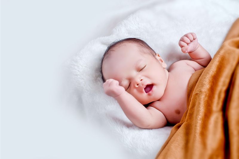 Choosing a Medical Doctor for Your Newborn Baby #babydoctor #beverlyhillsmagazine #beverlyhills #medicaldoctor #newbornbaby #neonatologists #medicaldoctor