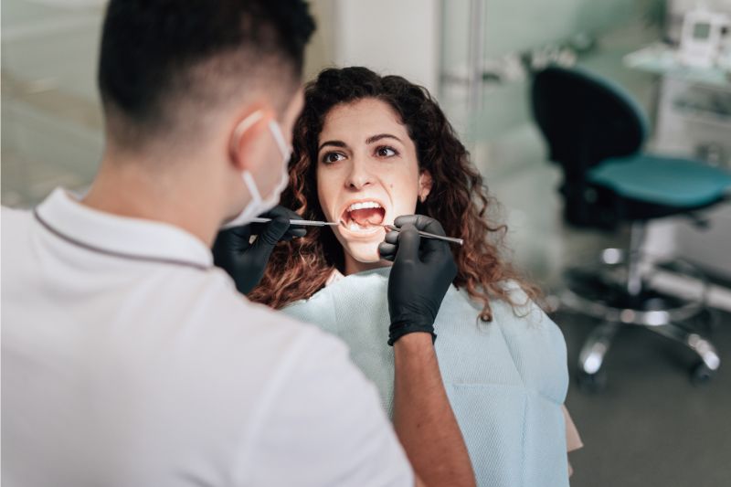 Close to Home, Close to Health: The Benefits of a Local Periodontist #periodontist #gumdiseases #dentalcare #beverlyhills #beverlyhillsmagazine #gumhealth #oralhealthissues