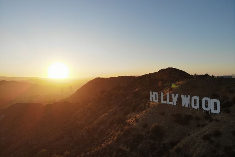 Cole Sprouse Denounces Mistreatment of Female Child Stars #beverlyhills #beverlyhillsmagazine #colesprouse #actors #onlinebullying #cyberbullying #childhoodabuse #disneyfan #bevhillsmag