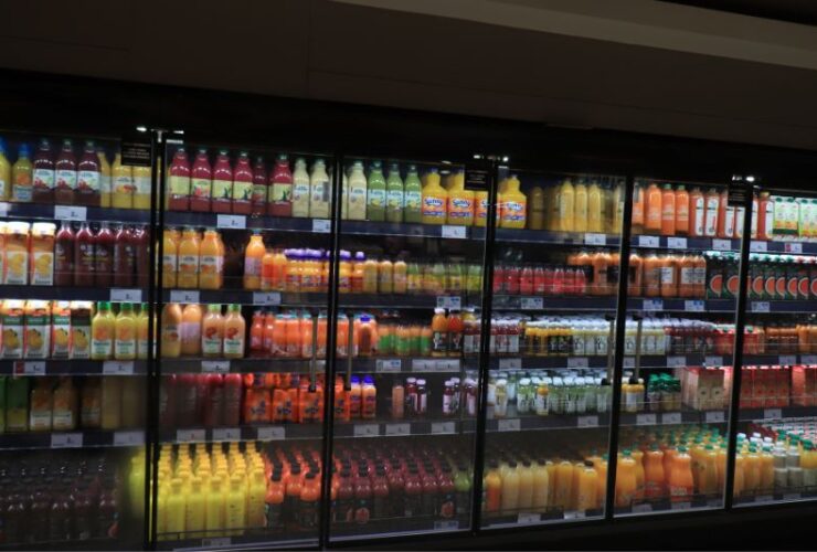 Commercial Display Fridges and Their Functions #beverlyhills #beverlyhillsmagazine #commercialdisplayfridges #displayfreezer #investmentofyourbusiness #topfridgebrand