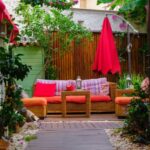 Create a Relaxing Backyard Oasis With These 8 Great Ideas #beverlyhills #beverlyhillsmagazine #relaxingbackyard #outdoorfurniture #outdoorkitchen #backyardoasis