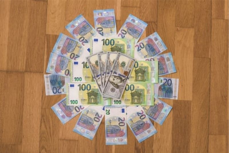 Crypto Movement: 3 Ways to Make Money with NFT #beverlyhills #beverlyhillsmagazine #bevhillsmag #cryptowebsites #mainstream #NFTtechnology