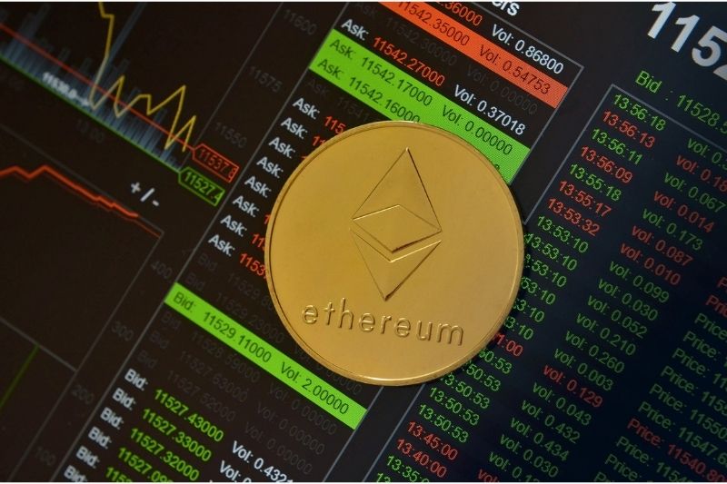 DeFi: What Is It? #beverlyhills #beverlyhillsmagazine #bevhillsmag #cryptocurrencies #cryptoasset #DeFidecentralizedfinance