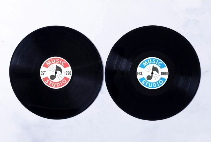 Difference Between Vinyl Records & Digital Music #beverlyhills #beverlyhillsmagazine #downloadmusic #streammusic #vinylsounds #buyarecord #digitalmusic #vinylrecords #musicstore