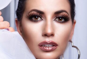 Different Types of Lash Extensions to Consider #beverlyhills #beverlyhillsmagazine #differenttypesoflashextensions #naturallashextensions #lashextensions