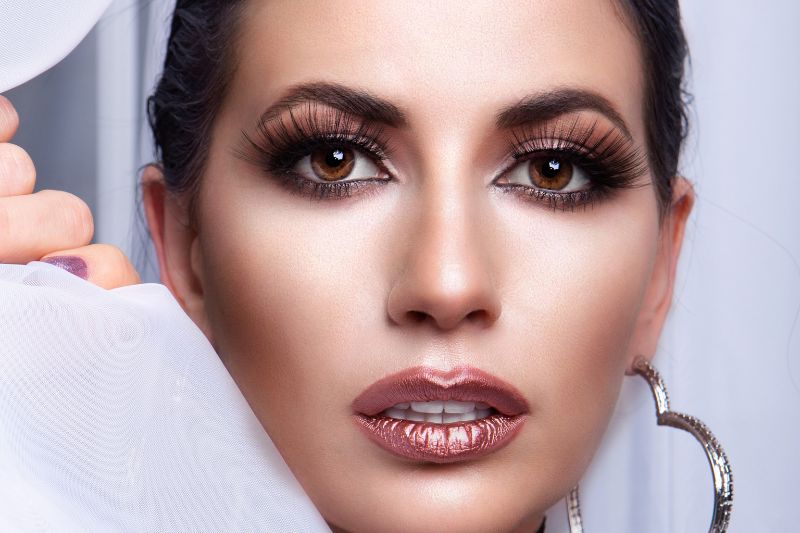 Different Types of Lash Extensions to Consider #beverlyhills #beverlyhillsmagazine #differenttypesoflashextensions #naturallashextensions #lashextensions