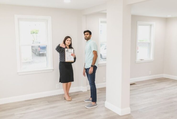 Do These 4 Things Before Moving To A New Home #beverlyhills #beverlyhillsmagazine #bevhillsmag #movingtoanewhome #movingout #movingtruckrentals