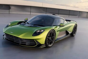 Aston Martin Valhalla #beverlyhills #beverlyhillsmagazine #bevhillsmag #astonmartin #astonmartinvalhalla #dreamcar #popularcarmagazine #carmagazine #coolcars #exoticcars #fastcars #supercars #sportscar #luxurycars