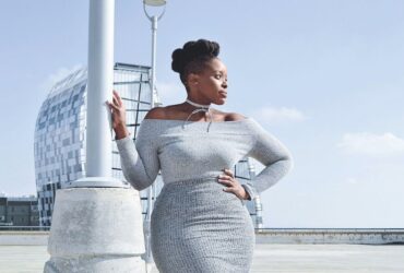 Dressing the Young Beverly Hills Fashionistas: Trends to Watch #beverlyhills #beverlyhillsmagazine #beverlyhillsfashionista #maxidresses #daintyjewelry #stylishheels #lookstylish