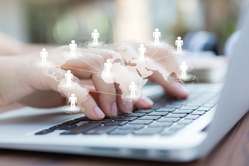 Effects of Technology in the Moving Industry #beverlyhills #beverlyhillsmagazine #bevhillsmag #movingindustry #homemover #movingcompanies #technology