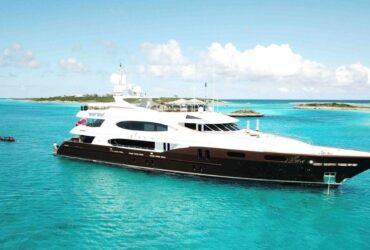 Elegant Yacht: The Glaze 161' Trinity #luxuryyacht #beverlyhills #beverlyhillsmagazine #luxuryyachtingvessel #yachtlife #yacht #yachting #Glaze161' #Trinity #Glaze161'Trinity #motoryacht #superyacht