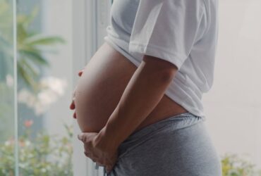 Embracing Comfort and Style: The Ultimate Guide to Maternity Pantyhose #beverlyhills #beverlyhillsmagazine #maternitypantyhose #expectantsmothers #pregnantwomen