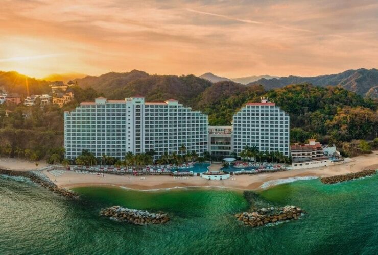 Hilton Vallarta Mexico Resort #travel #mexico #hotels #bevhillsmag #beverlyhillsmagazine #beverlyhills