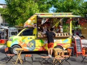 Everything You Need To Know About Starting A Business On Wheels #beverlyhills #beverlyhillsmagazine #businessonwheels #mobileboutique #foodtruck #petgroomingvan #socialmediaplatforms #financialadvisor