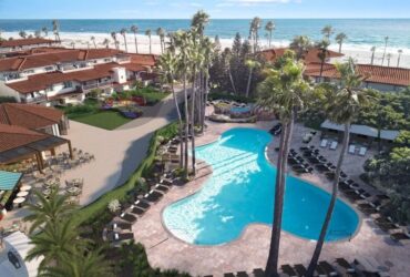 Zachari Dunes on Mandalay Beach #travel #california #hotels #bevhillsmag #beverlyhillsmagazine #beverlyhills