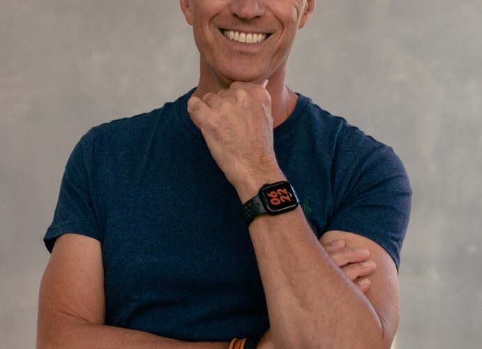 Christofell Sneijders: The Power of Three Brains Intelligence #cristofellsneijders #business #bevhillsmag #beverlyhills #beverlyhillsmagazine #3brainsintelligence #coaching