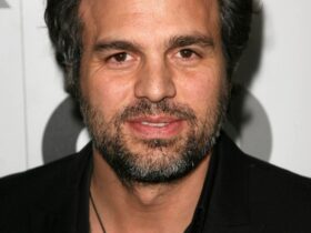 Hollywood Spotlight: Mark Ruffalo #bevhillsmag #beverlyhillsmagazine #beverlyhills #celebrities #moviestars #hollywoodspotlight #celebrityspotlight #markruffalo #hollywoodspotlight