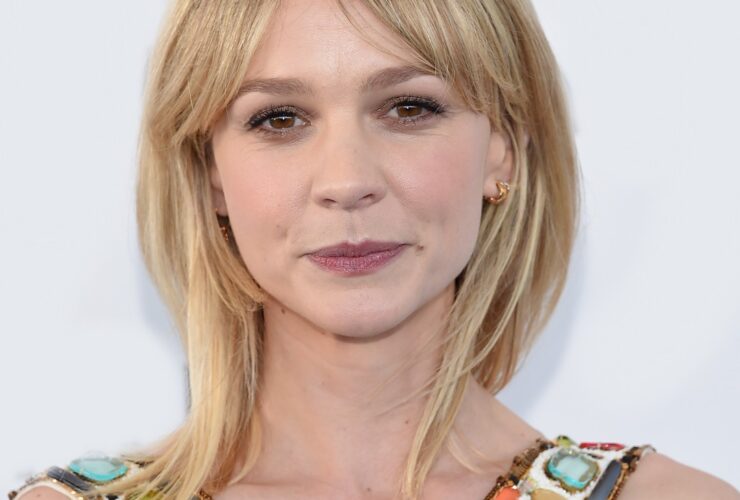 Hollywood Spotlight: Carey Mulligan #bevhillsmag #beverlyhillsmagazine #beverlyhills #celebrities #moviestars #hollywoodspotlight #celebrities #CareyMulligan