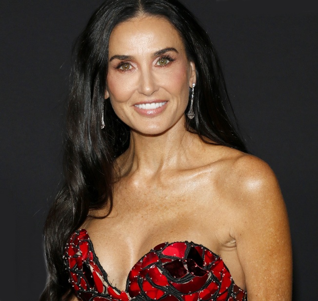 Hollywood Spotlight: Demi Moore #bevhillsmag #beverlyhillsmagazine #celebrities #moviestars #demimoore #hollywoodspotlight