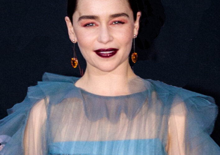 Emilia Clarke #bevhillsmag #beverlyhillsmagazine #beverlyhills #celebrities #moviestars #hollywoodspotlight #celebrityspotlight #emiliaclarke